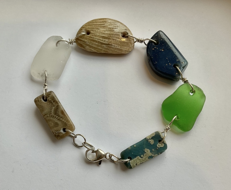 Petoskey stone, Leland Blue and Beachglass bracelet
